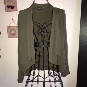 ASTR Cropped Blazer Olive green